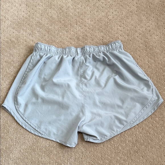 Nike Athletic Running Shorts, Light Gray, Size M - Picture 4 of 5